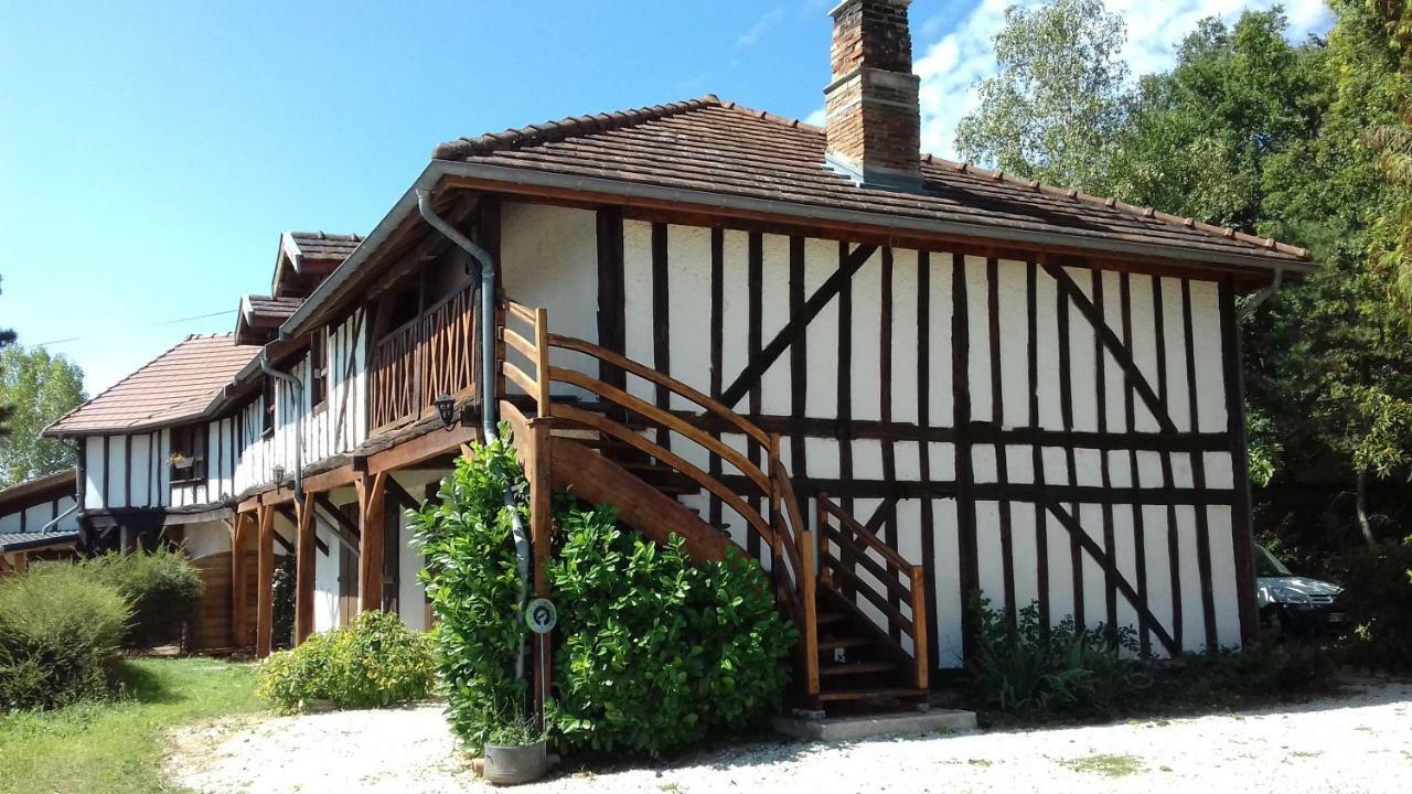Les Fortelles Chatillon-sur-Broue Kültér fotó